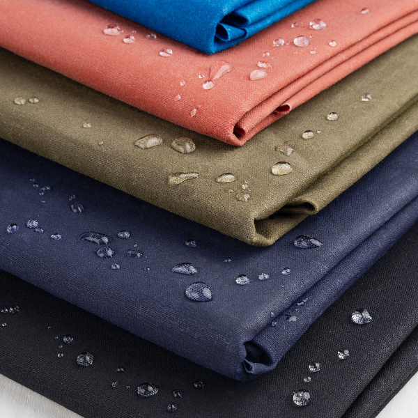 厂家定制防水面料 - 轻薄透气与加厚耐磨可选，适用于野营设备及工业防护的全能防水布