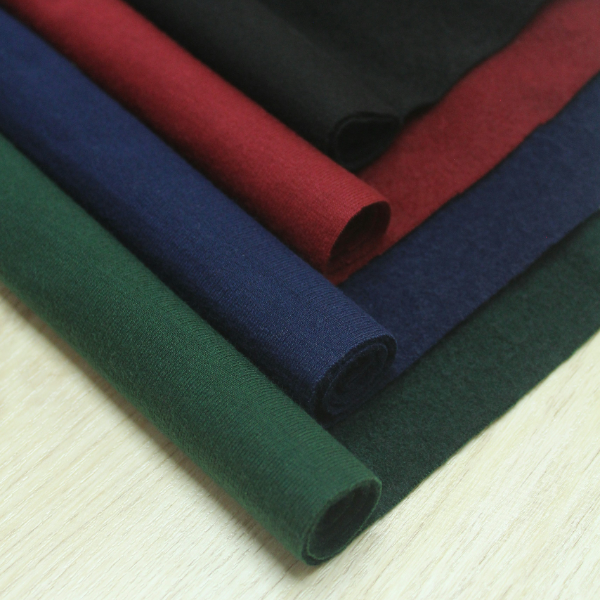 定制涤纶涂布 - 抗撕裂耐高温性能卓越，支持来样定制颜色与纹理的涤纶合成面料