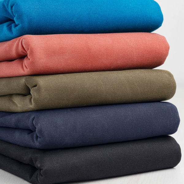 厂家定制防水面料 - 轻薄透气与加厚耐磨可选，适用于野营设备及工业防护的全能防水布