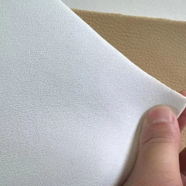 耐刮PVC人造革批发 - 阻燃防潮耐磨损，公共场所座椅及商业办公家具首选面料