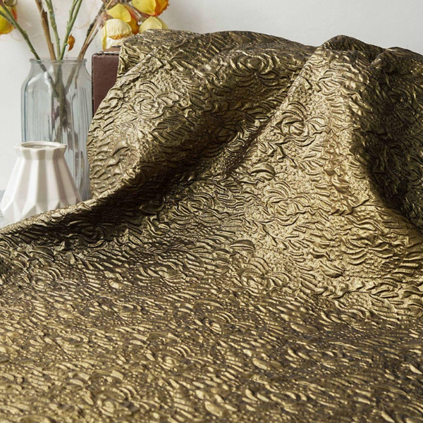 超柔压花织物 - 耐磨耐脏易清洁，出口级品质汽车内饰与高端箱包专用材料