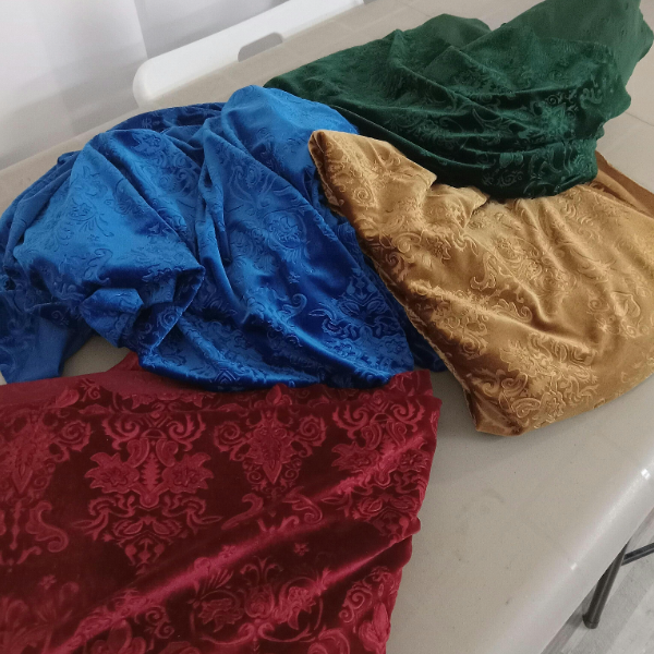 定制压花织物 - 奢华感手感细腻，酒店家具、背景墙软包及靠背椅压花面料